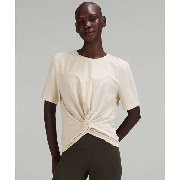 Lululemon Crescent T-Shirt - Picture 1 of 6
